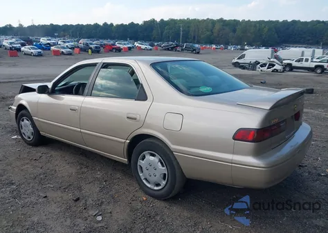 1998 Toyota Camry Le from USA, damaged, VIN 4T1BG22K6WU278218